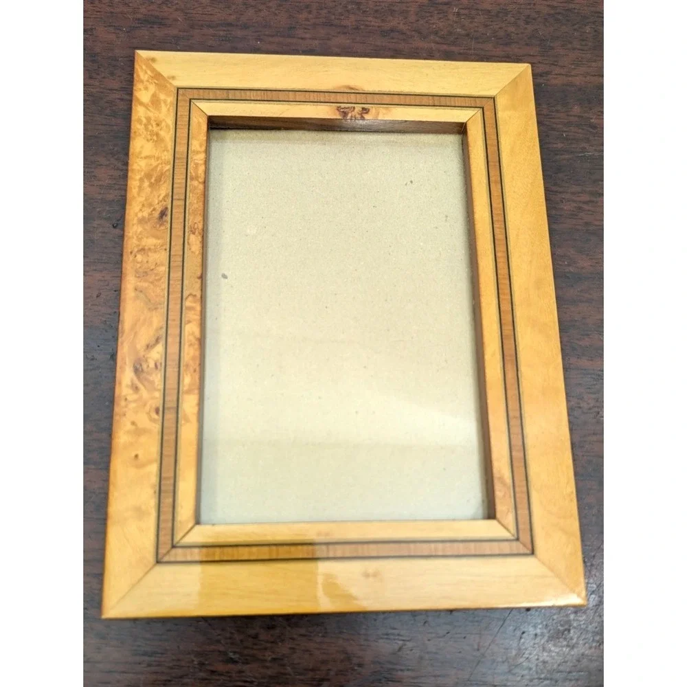 Vintage Figured Maple Wood Picture Frame Inlaid Accent Easel Back 5x7 Photo